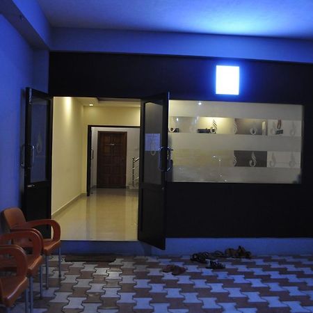 ชโยติ สวีท Apartment Tiruchirappalli ภายนอก รูปภาพ