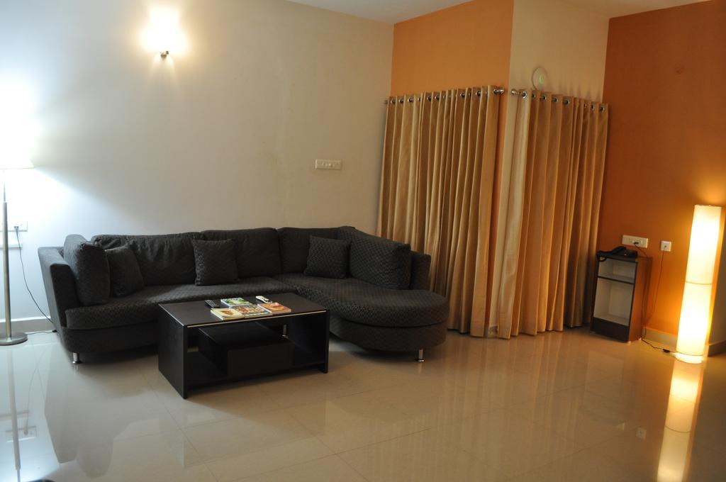 ชโยติ สวีท Apartment Tiruchirappalli ภายนอก รูปภาพ