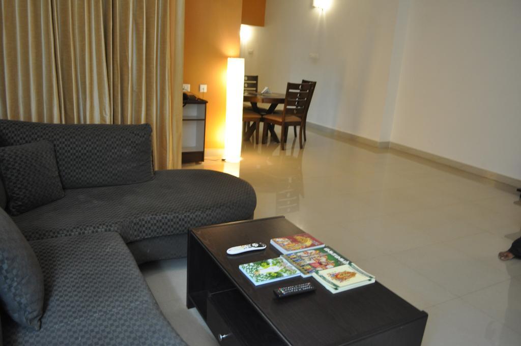 ชโยติ สวีท Apartment Tiruchirappalli ภายนอก รูปภาพ